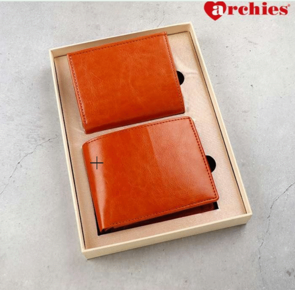 The Archies wallet gift set for men is a sophisticated ensemble featuring a sleek leather wallet and practical card holde