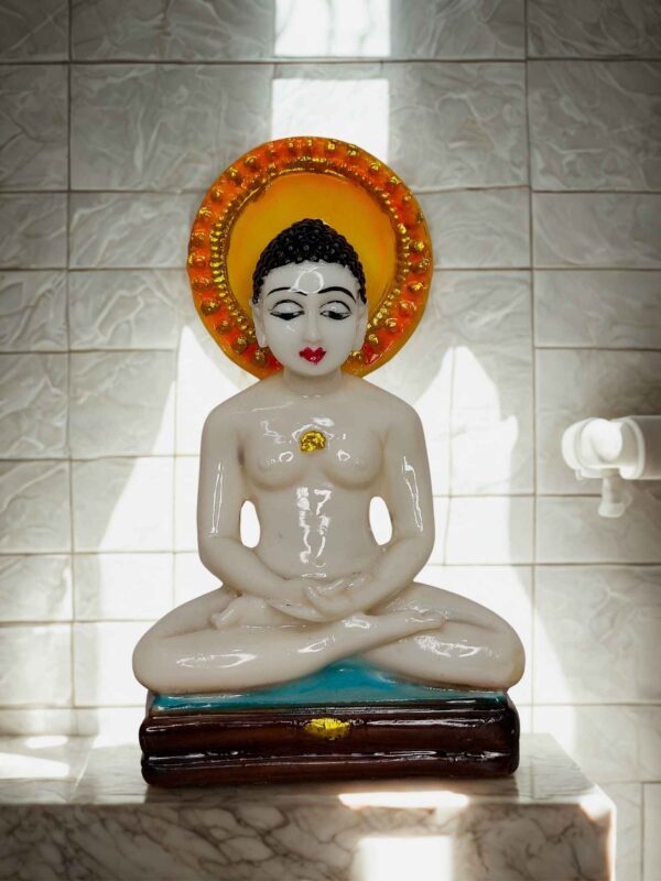 Elegant Lord Mahavir Idol – Divine Home Décor