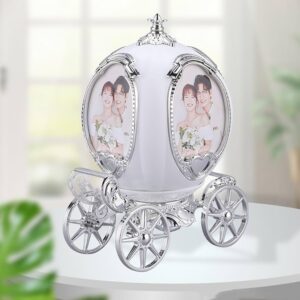 Royal Carriage Photo Frame – Elegant Wedding & Home Décor